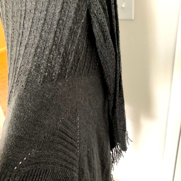 Long Sleeve Poncho/Cape-Like Charcoal Grey Cardigan Sweater - Large - Picture 4 of 13